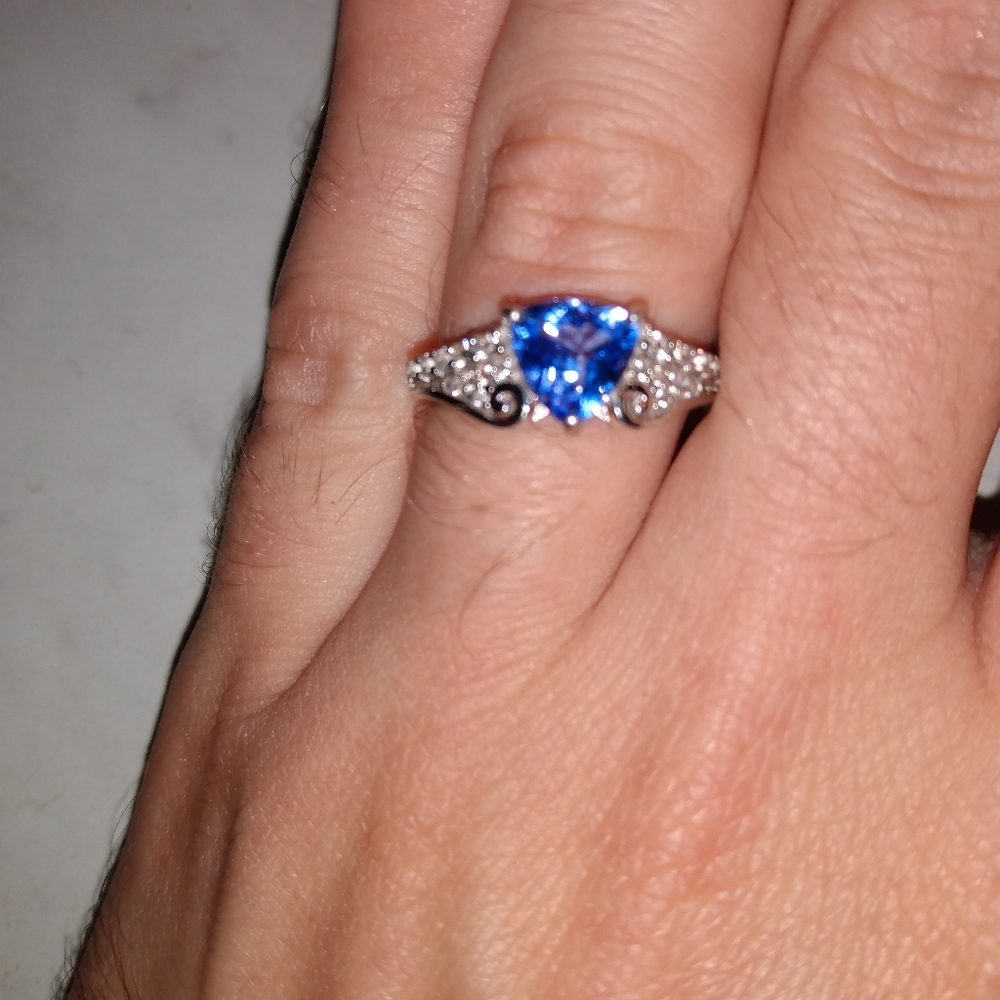 1 carat Natural tanzanite ring
